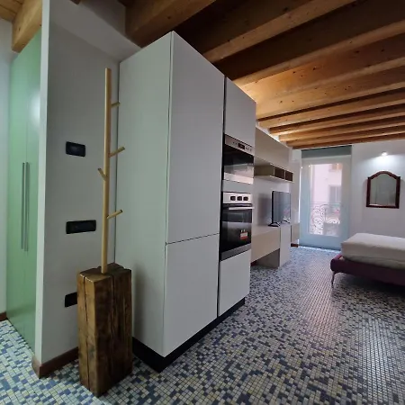 Con Terrazzo 아파트 *